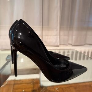 Steve Madden Glossy Black Heels